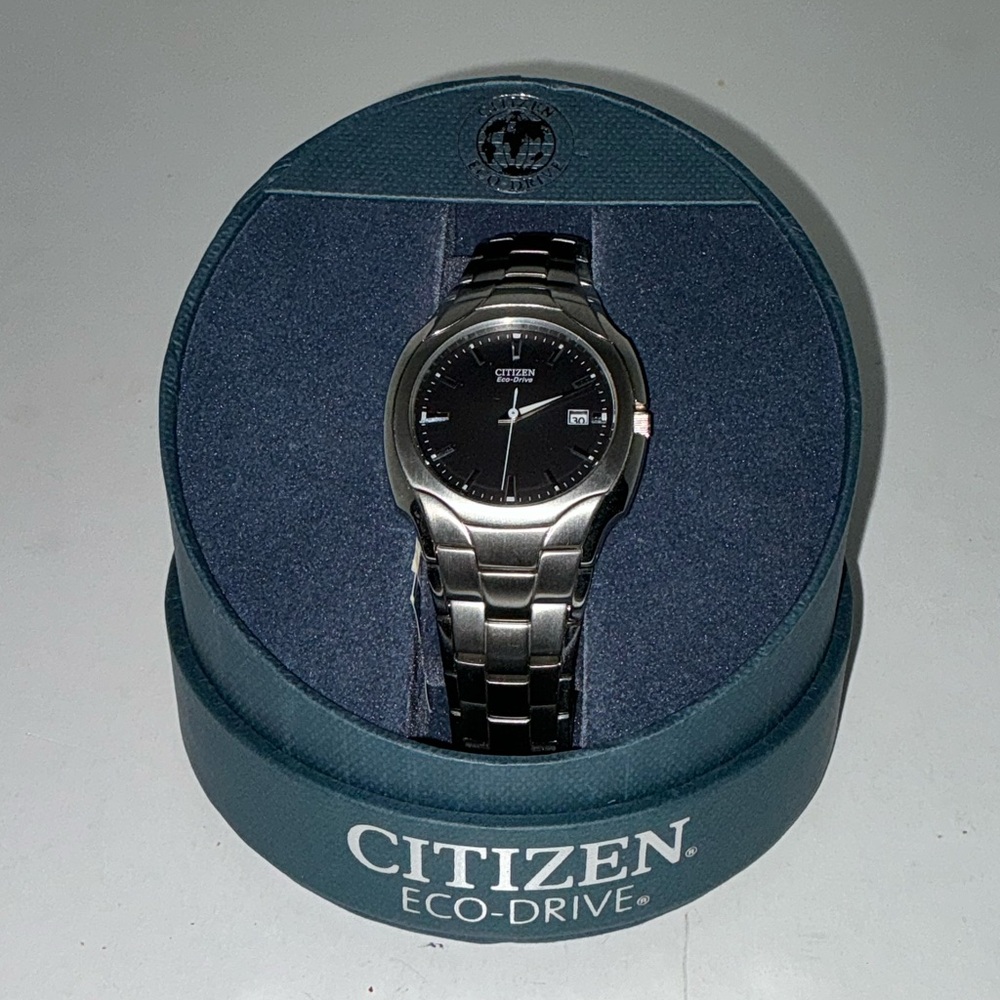 Men’s Citizen Eco-Drive BM6010-55E - silver/stainless worn black/gray face